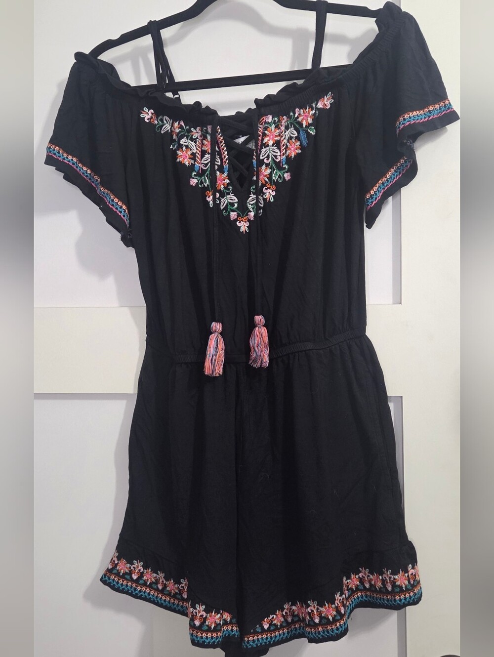 American Eagle Outfitters Black Embroidered Cold-Shoulder Romper with Tassels